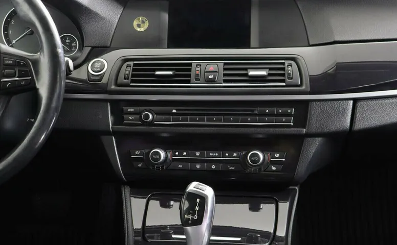 BMW 5 серии VI (F10/F11/F07)