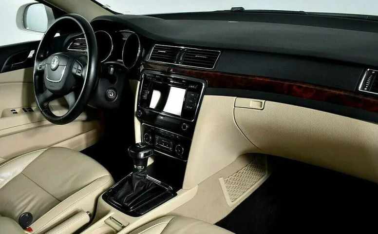 Skoda Superb 1.8 Автомат