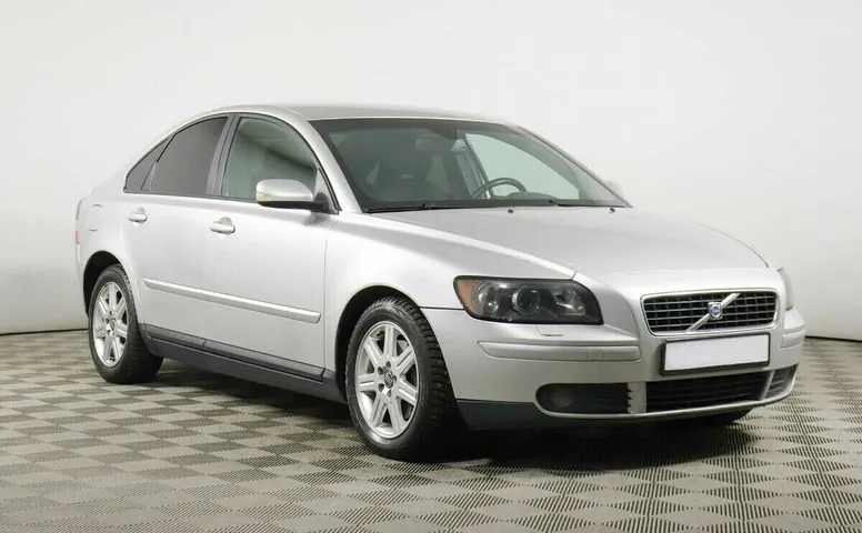 Volvo S40 II