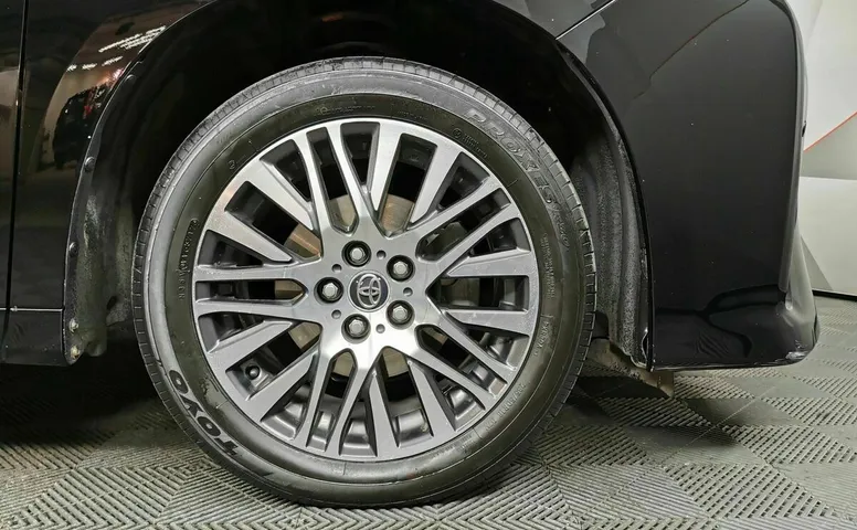 Toyota Alphard 3.5 AT (275 л.с.) Черный