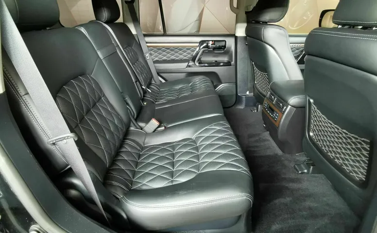 Toyota Land Cruiser 4.5 TD AT (249 л.с.) Черный