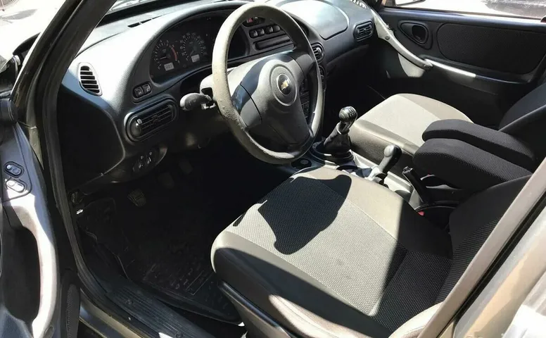 Chevrolet NIVA 1.7 MT (80 л.с.) 4WD