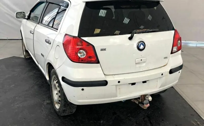 Geely MK_CROSS 1.5 MT (94 л.с.)