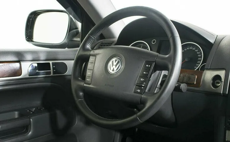 Volkswagen Touareg 2.5 Автомат