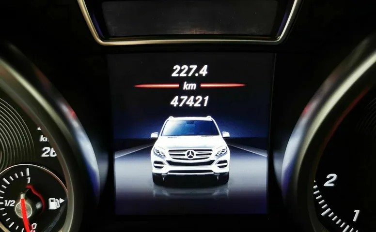 Mercedes-Benz GLE 400 4MATIC 9G-TRONIC (333 л.с.) Особая серия Черный
